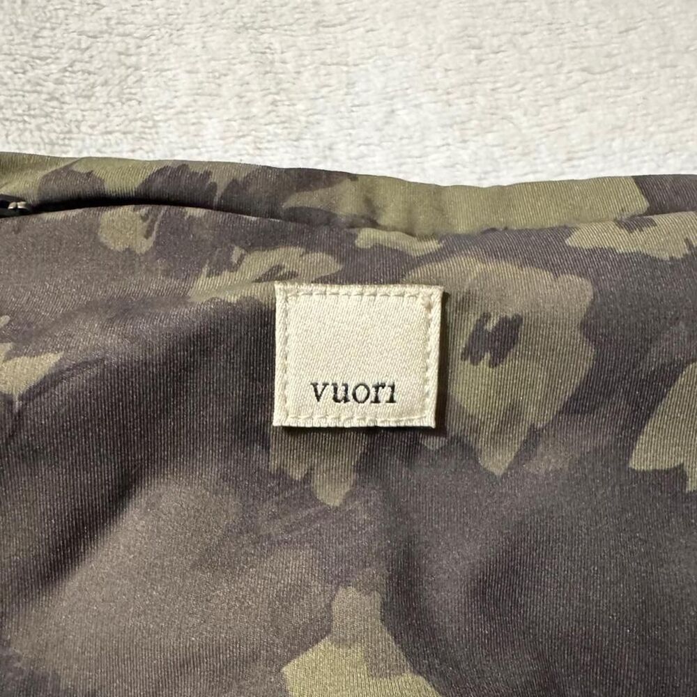 Vuori Women's Green and Khaki Leggings